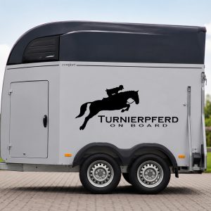 Aufkleber „Turnierpferd on Board“ – Springreiter
